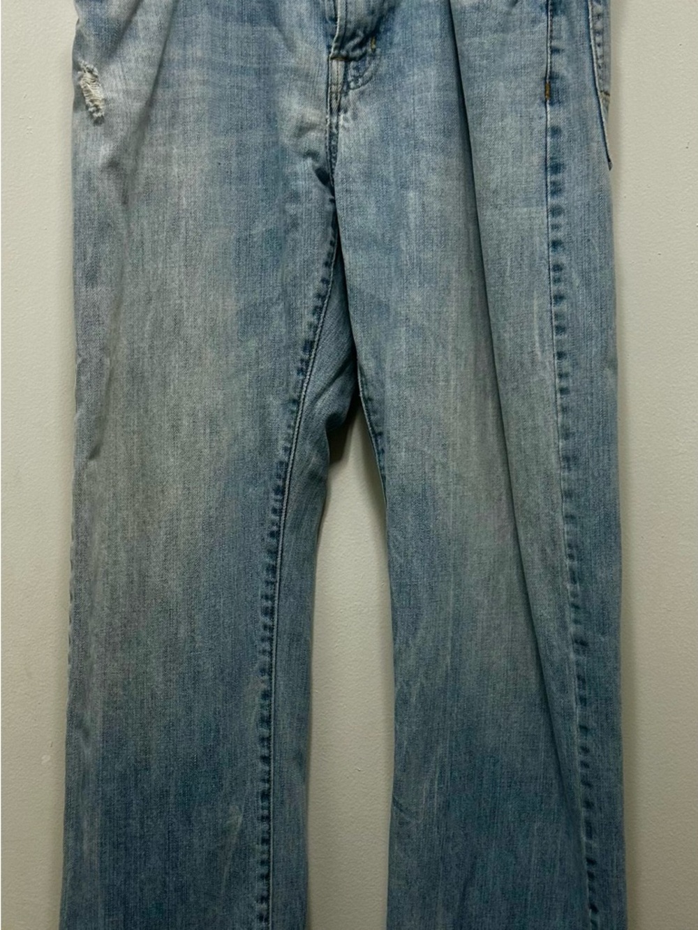 American Eagle Outfitters Light‎ Wash Straight Jeans